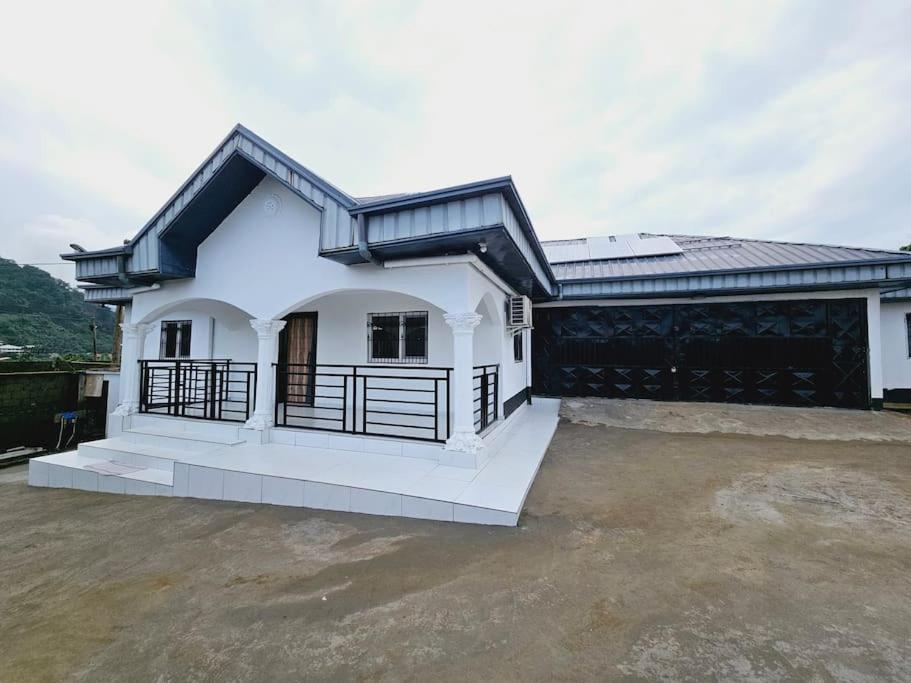 Holiday Residence At Sea Side In Limbe Exterior photo